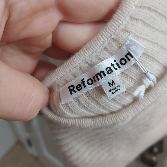 REFORMATION Alder Open  Back Cashmere Gossamer Cream  Sweater - Picture 5 of 7